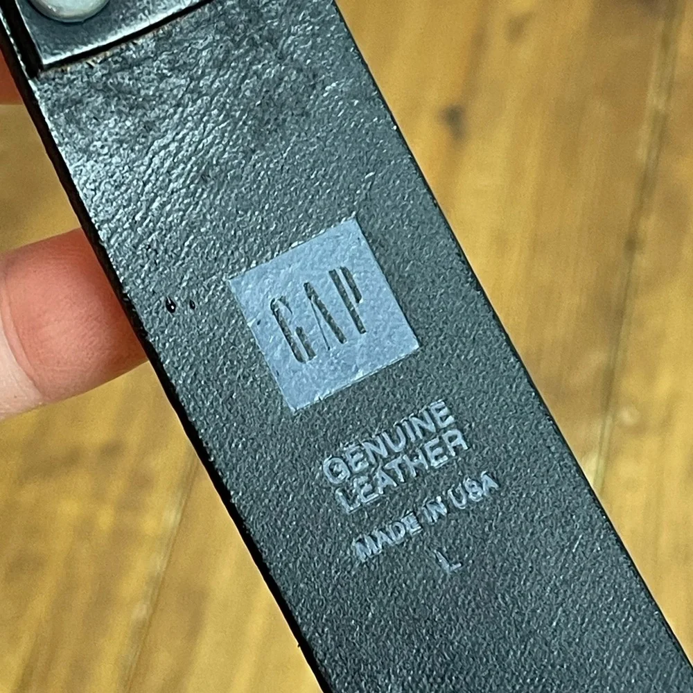 Gap kids size large black leather belt
